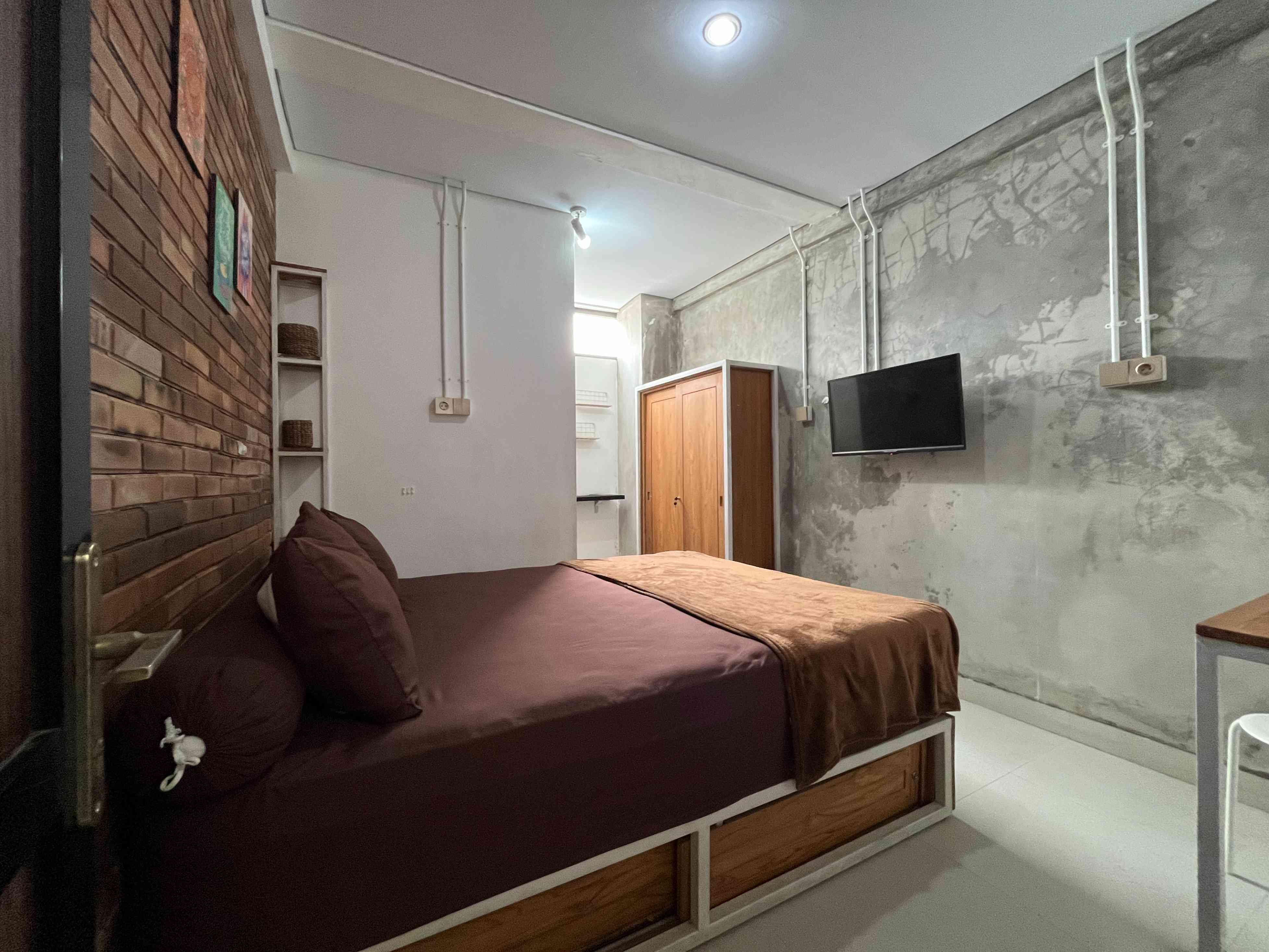 Pule House 1 Maguwoharjo (Kost Putri & Pasutri)